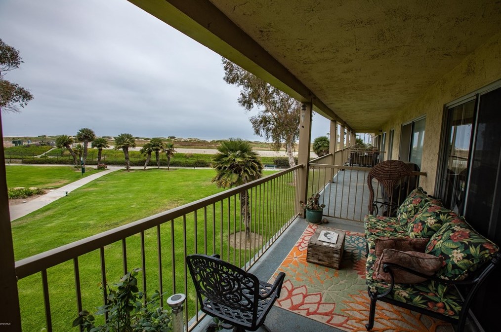 757 Reef Cir, Naval Base Ventura County CA  93041-3521 exterior