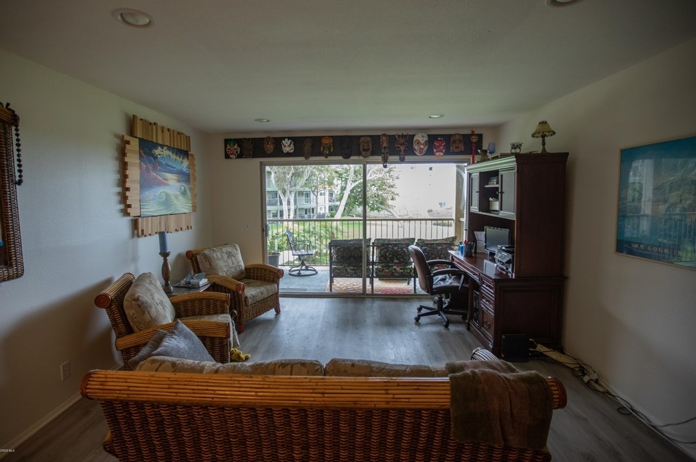 757 Reef Cir, Naval Base Ventura County CA  93041-3521 exterior