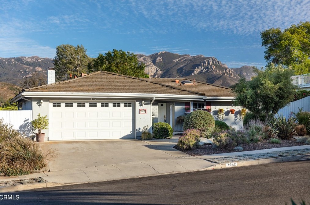 3942 Mayfield St, Thousand Oaks, CA 91320-4214