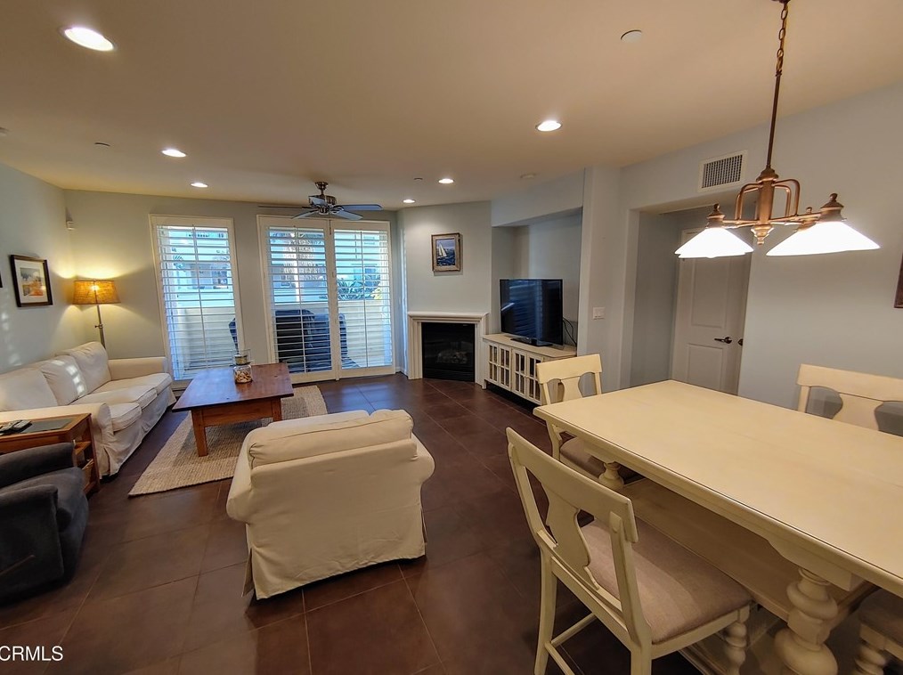 4262 Tradewinds Dr, Oxnard, CA 93035