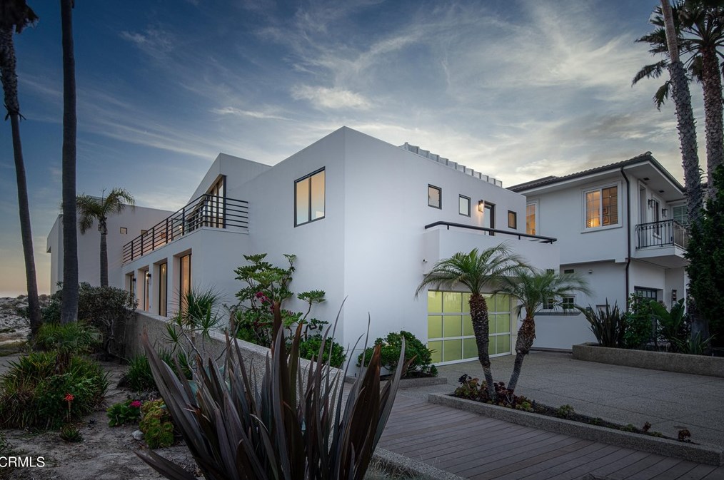 1511 Mandalay Beach Rd, Oxnard, CA 93035