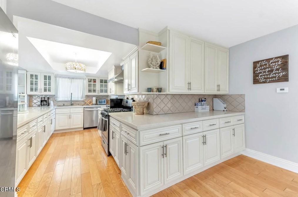 1675 Calle Artigas, Thousand Oaks CA  91360-6812 exterior