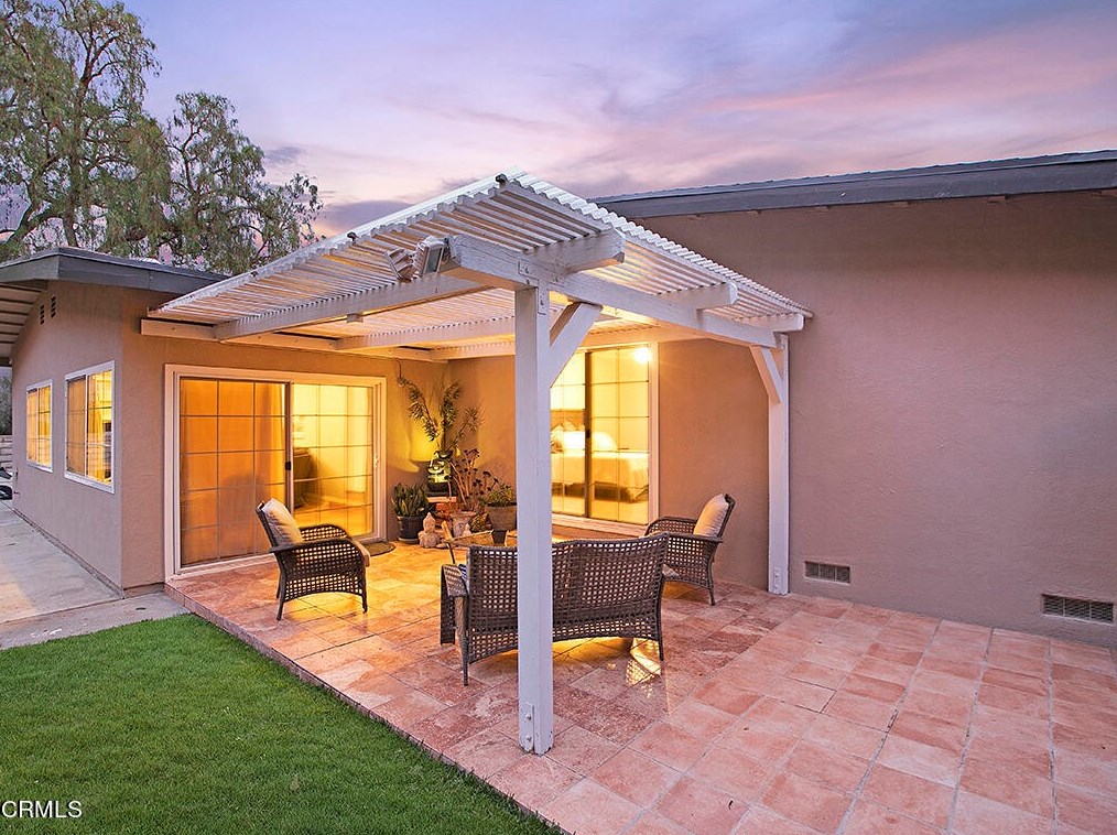1675 Calle Artigas, Thousand Oaks CA  91360-6812 exterior
