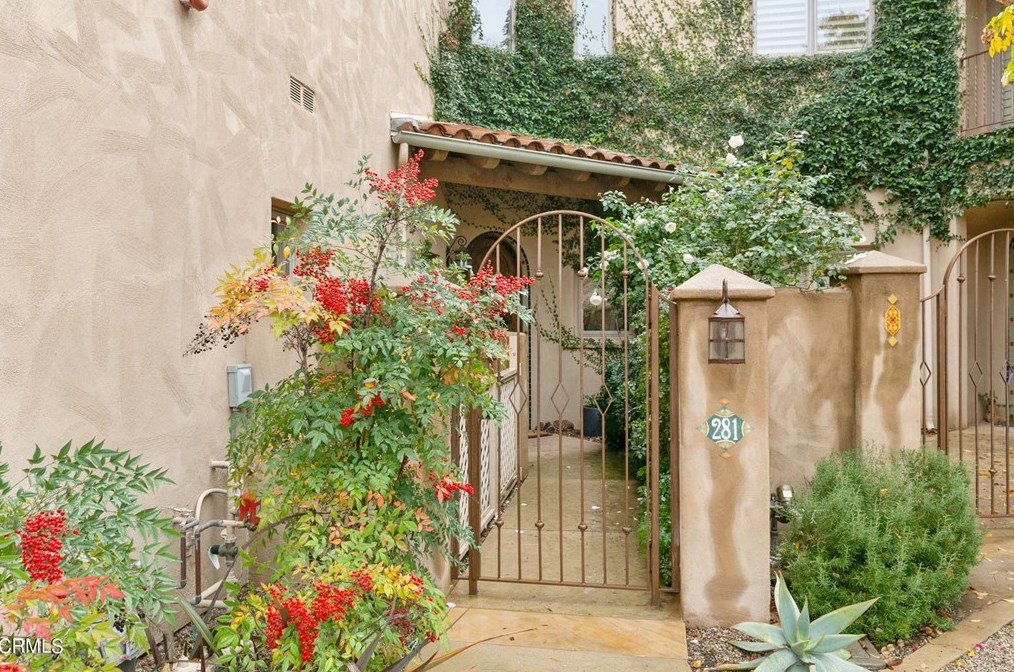 281 Montgomery St, Ojai, CA 93023-2743