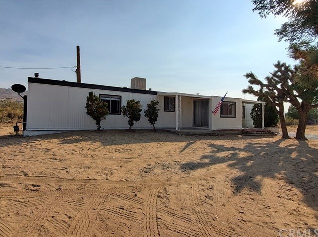 26165 Del Sol Rd, Apple Valley, CA 92308-0410