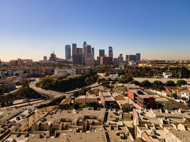 918 College St, Los Angeles CA  90012-5925 exterior
