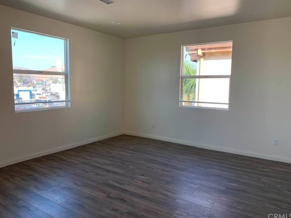 2044 Marianna Ave, Los Angeles, CA 90032-4010