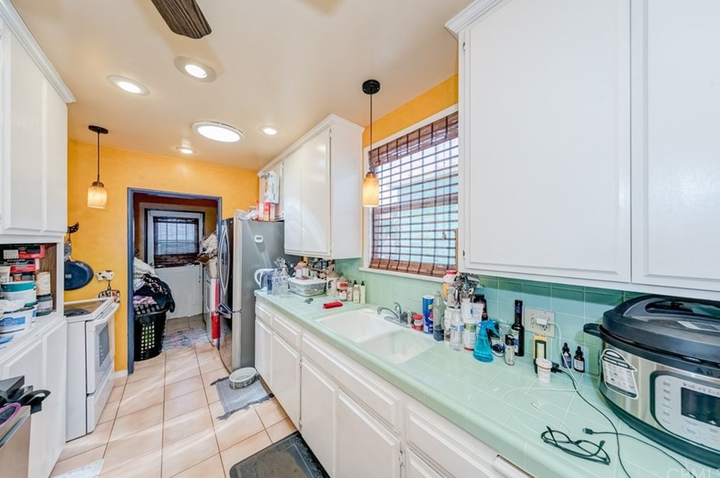 2007 Clover Dr, Monterey Park CA  91755-6715 exterior