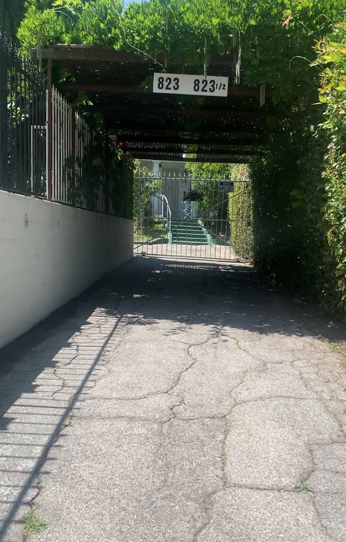 823 Glendale Blvd, Los Angeles, CA 90026-4107