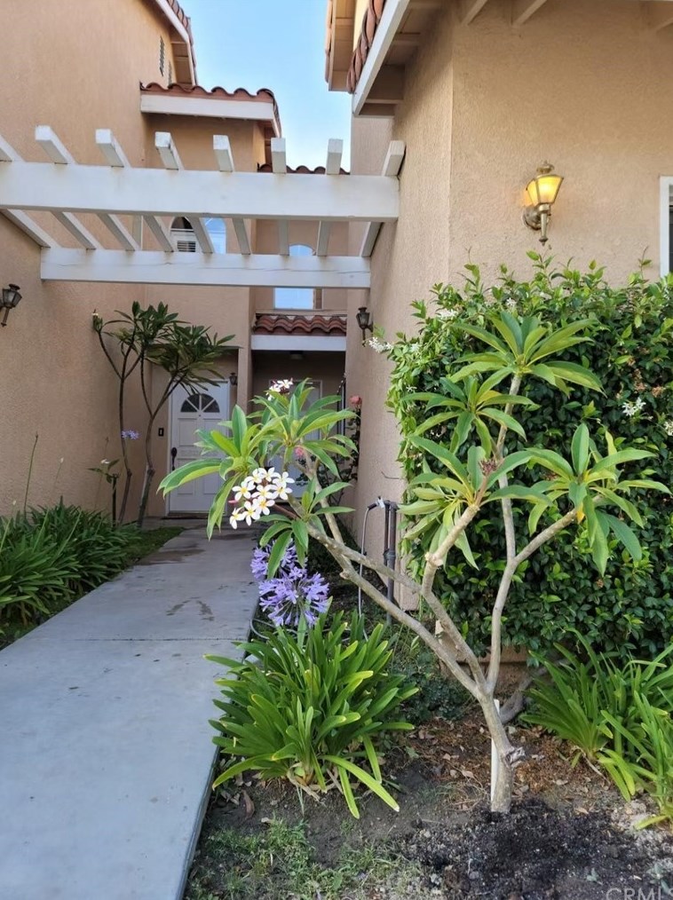11440 186th St, Artesia, CA 90701-5578