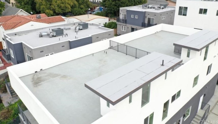 236 Park View St, Los Angeles CA  90057-2019 exterior