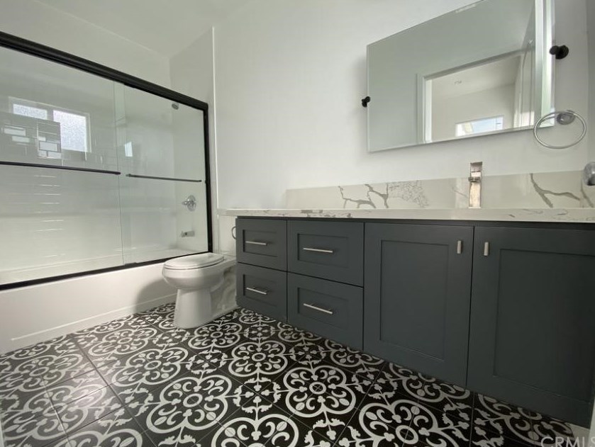 236 Park View St, Los Angeles CA  90057-2019 exterior