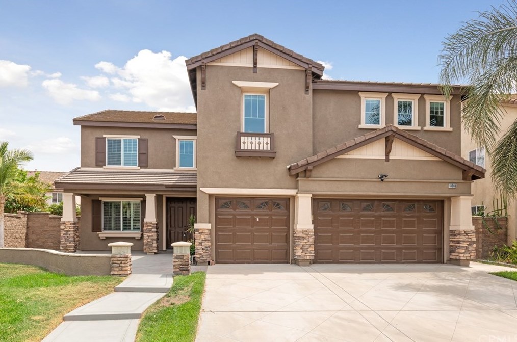 13669 Beaconsfield Ln, Corona, CA 92880-8815