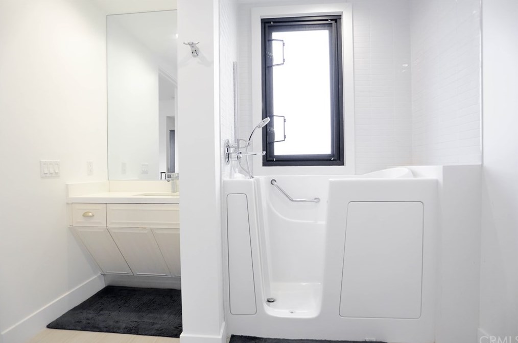 210 Monterey St, Alhambra CA 91801-2562 exterior