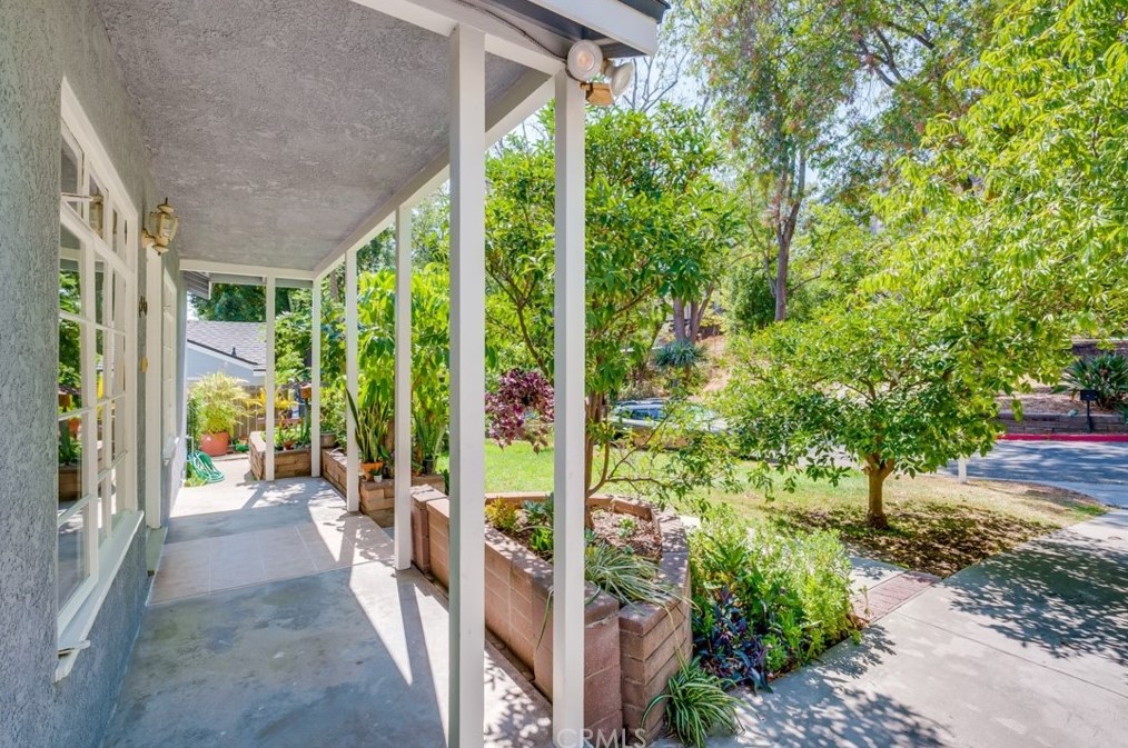 1340 Oak Hill Pl, South Pasadena, CA 91030-4045