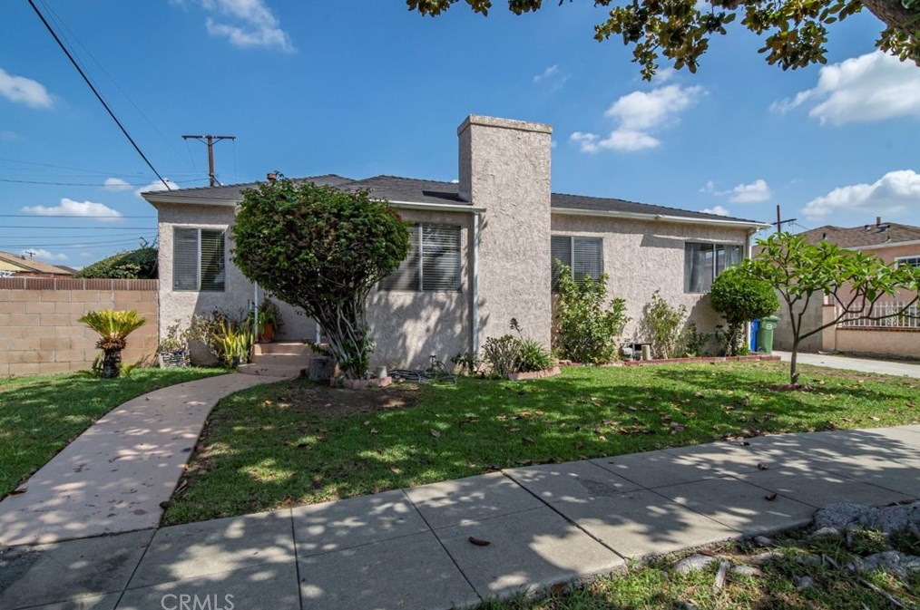 6145 Southside Dr, Los Angeles, CA 90022-5318
