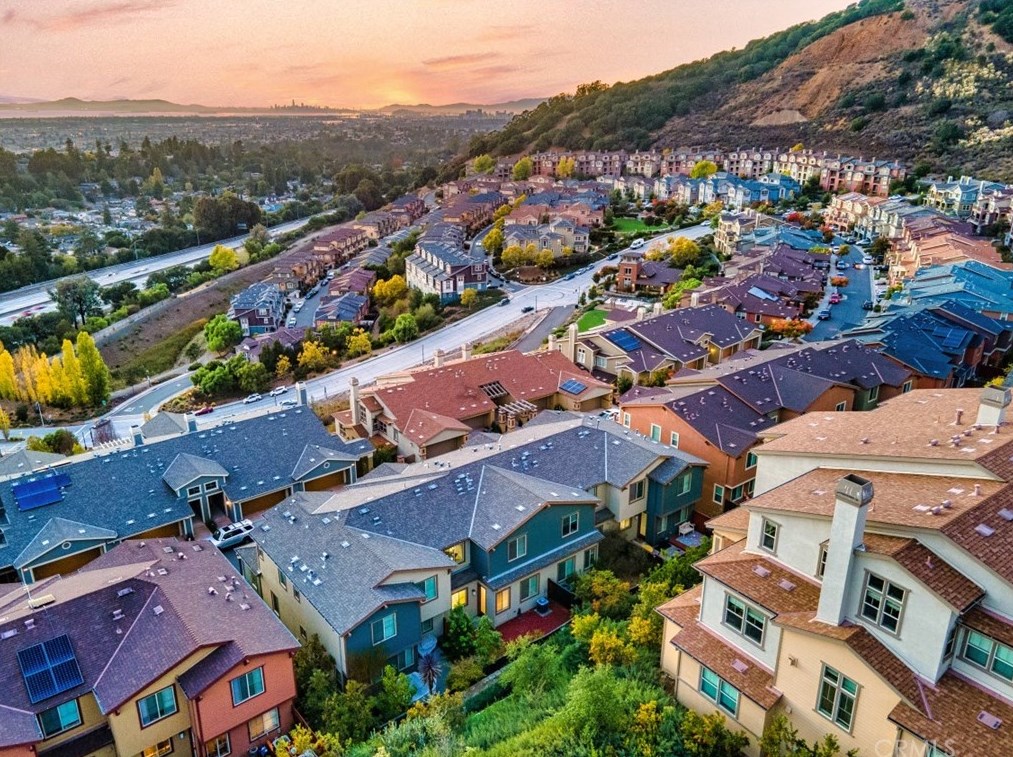 6320 Rocky Point Ct, Oakland, CA 94605-3132