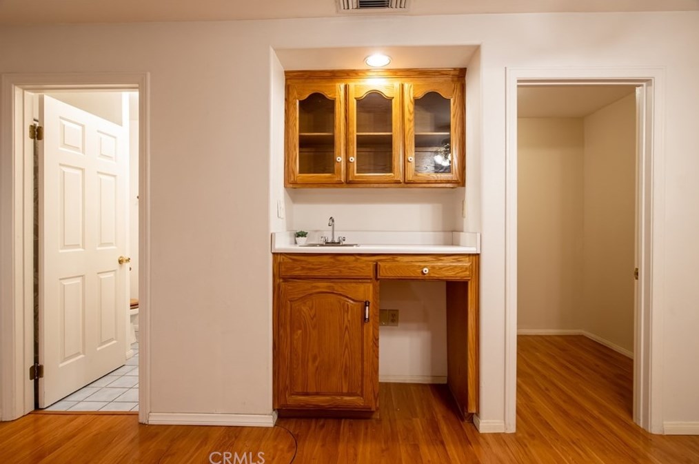 221 Shamrock Ave, Monrovia CA  91016-3026 exterior