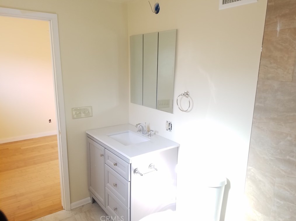 221 Shamrock Ave, Monrovia CA  91016-3026 exterior