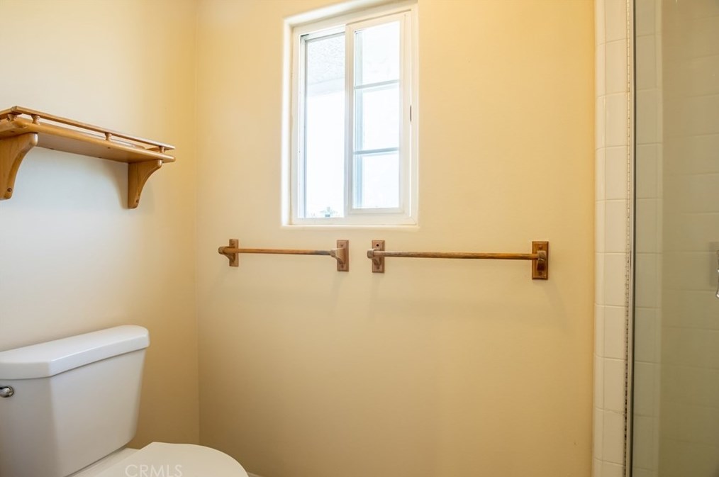 221 Shamrock Ave, Monrovia CA  91016-3026 exterior