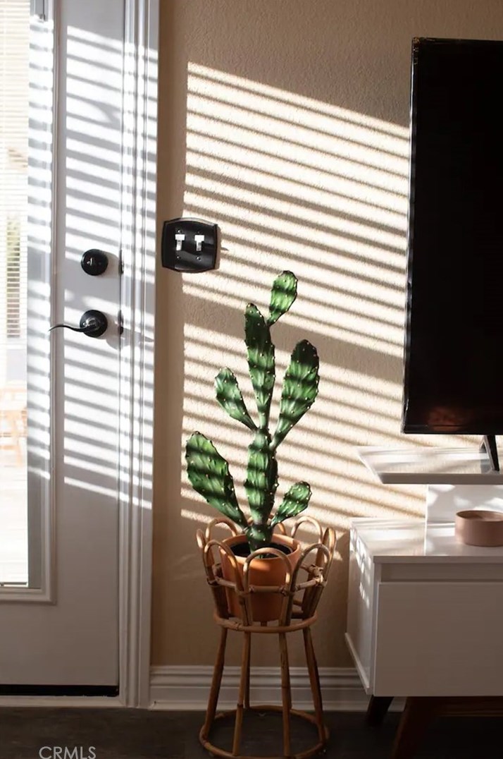 6366 Murrieta Ave, Yucca Valley CA  92284-4906 exterior