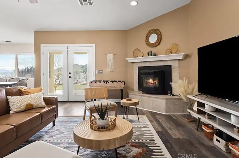 6366 Murrieta Ave, Yucca Valley CA  92284-4906 exterior