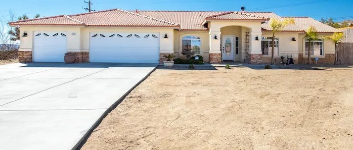6366 Murrieta Ave, Yucca Valley CA  92284-4906 exterior
