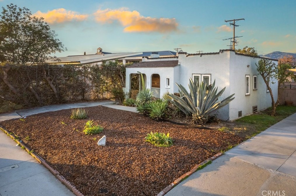 1307 E Acacia Ave, Glendale, CA 91205