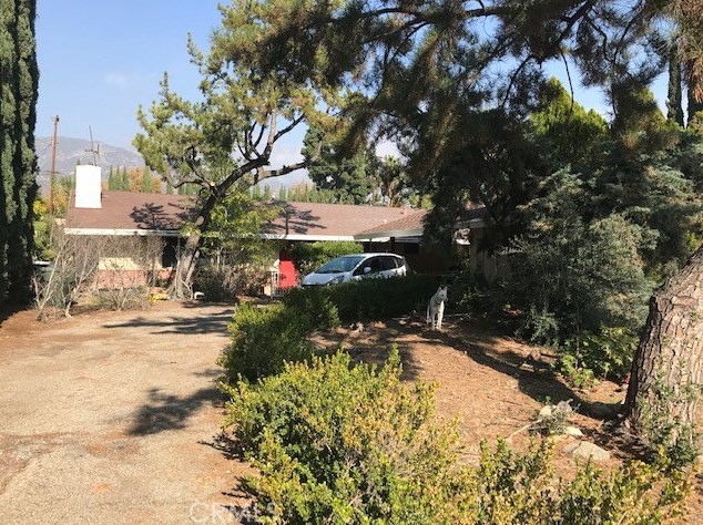211 Deborah Ct, Upland, CA 91784