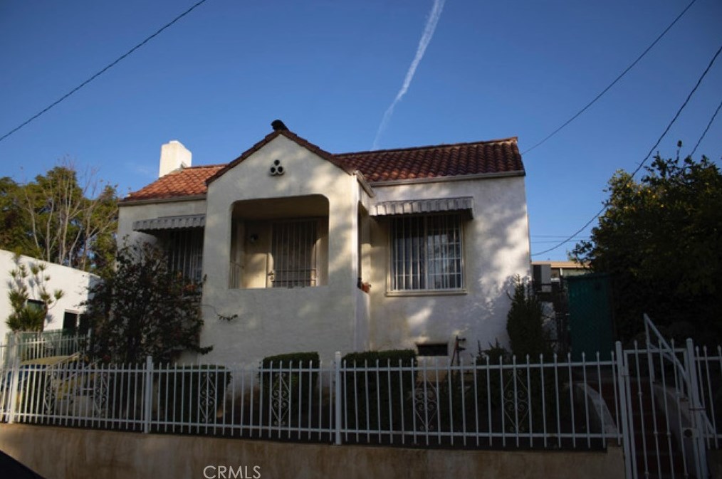 5675 Fayette St, Los Angeles, CA 90042-1803