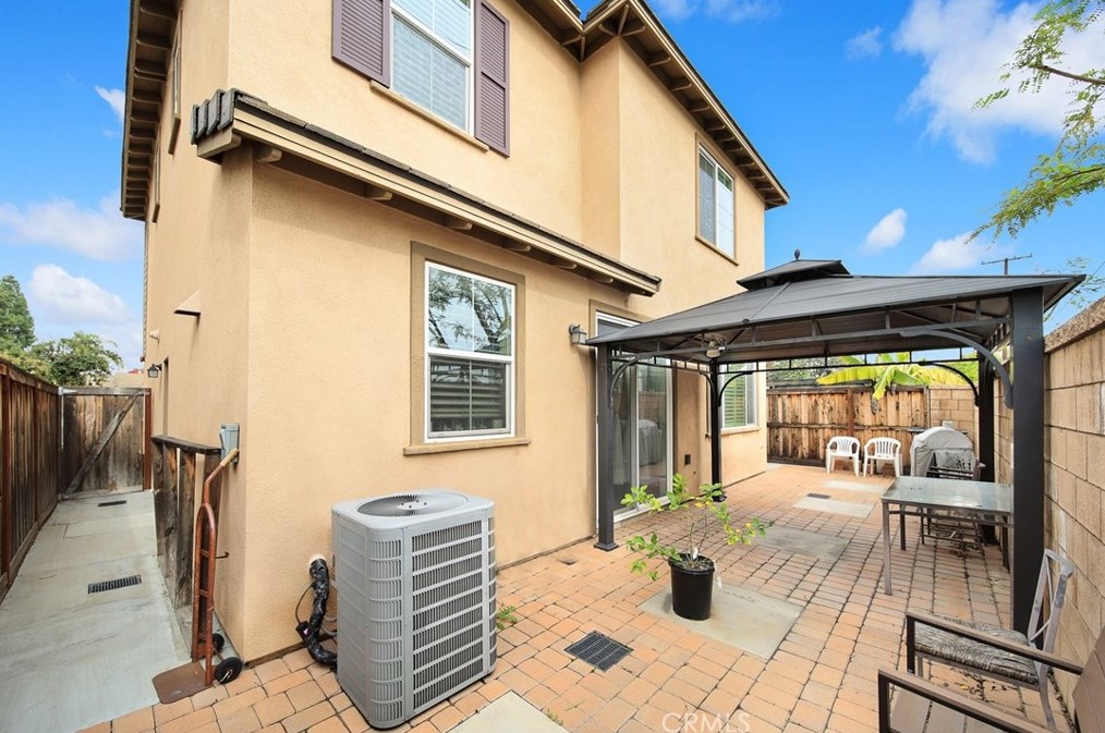 15822 Verna Ln, La Mirada CA  90638-5519 exterior