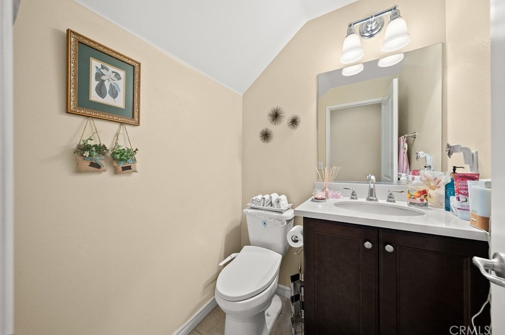 15822 Verna Ln, La Mirada CA  90638-5519 exterior