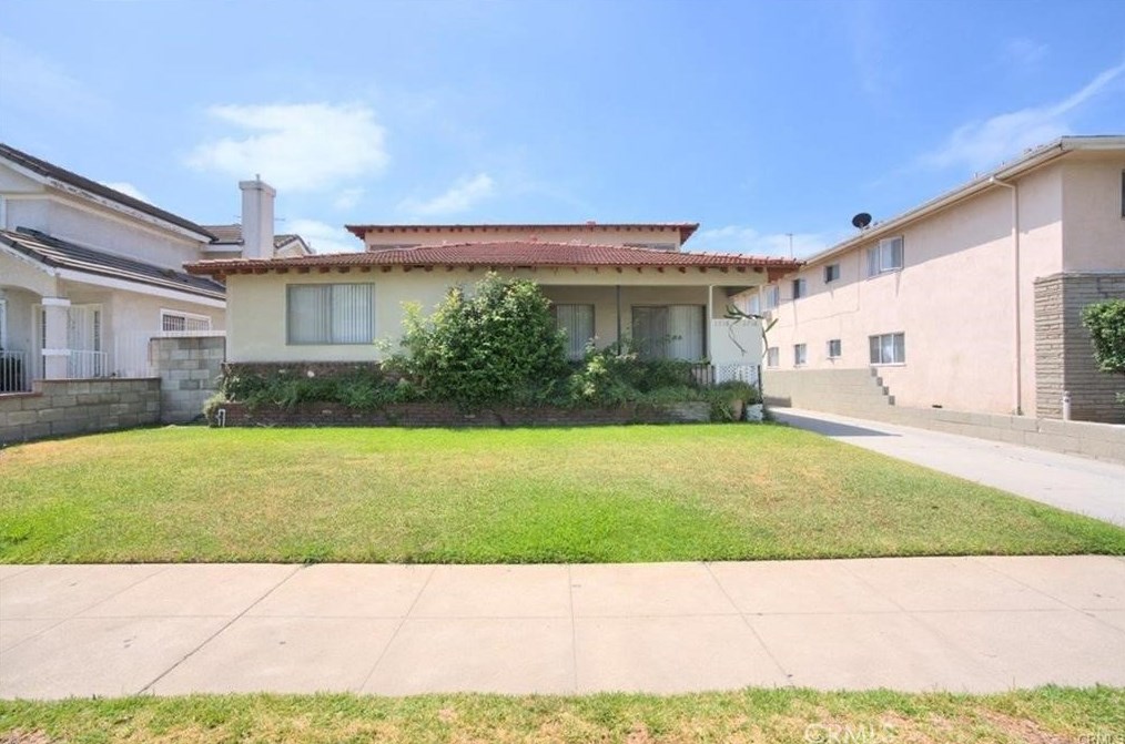 1716 Vine St, Alhambra CA  91801-1837 exterior