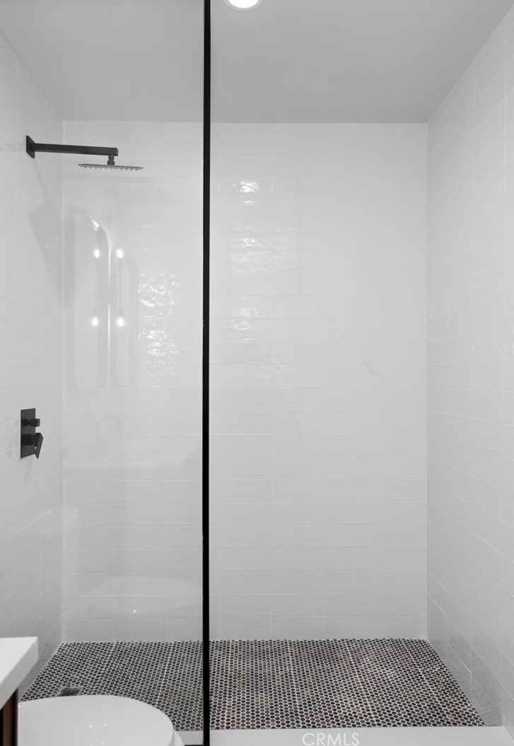 9630 Harvard, Los Angeles CA 90047-5216 exterior