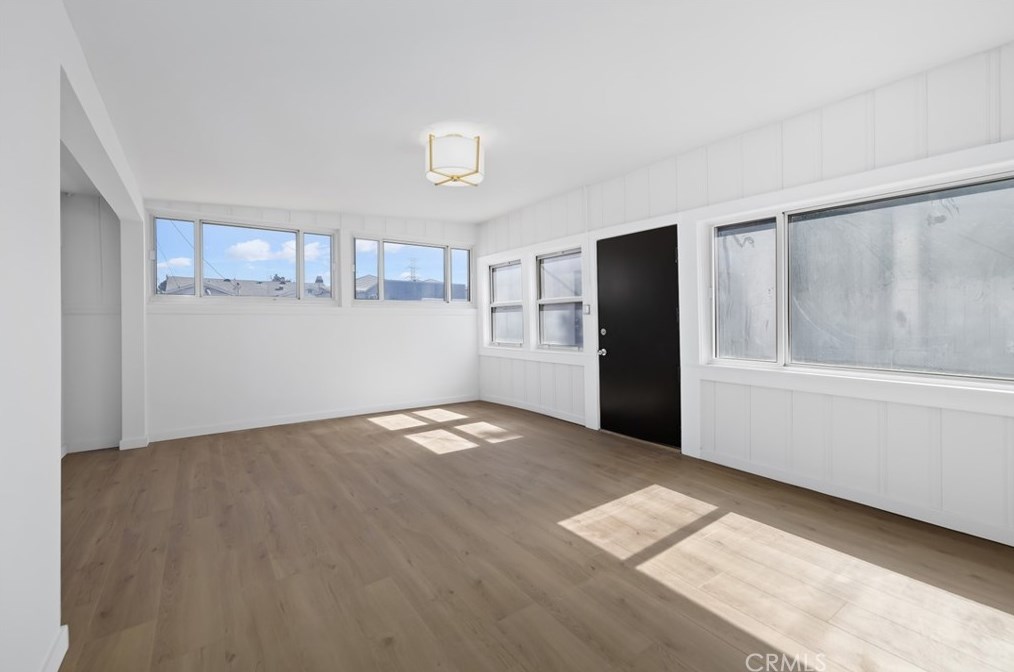 9630 Harvard, Los Angeles CA 90047-5216 exterior