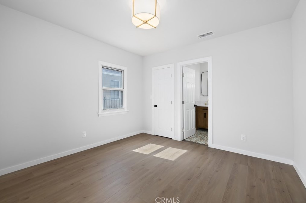 9630 Harvard, Los Angeles CA 90047-5216 exterior