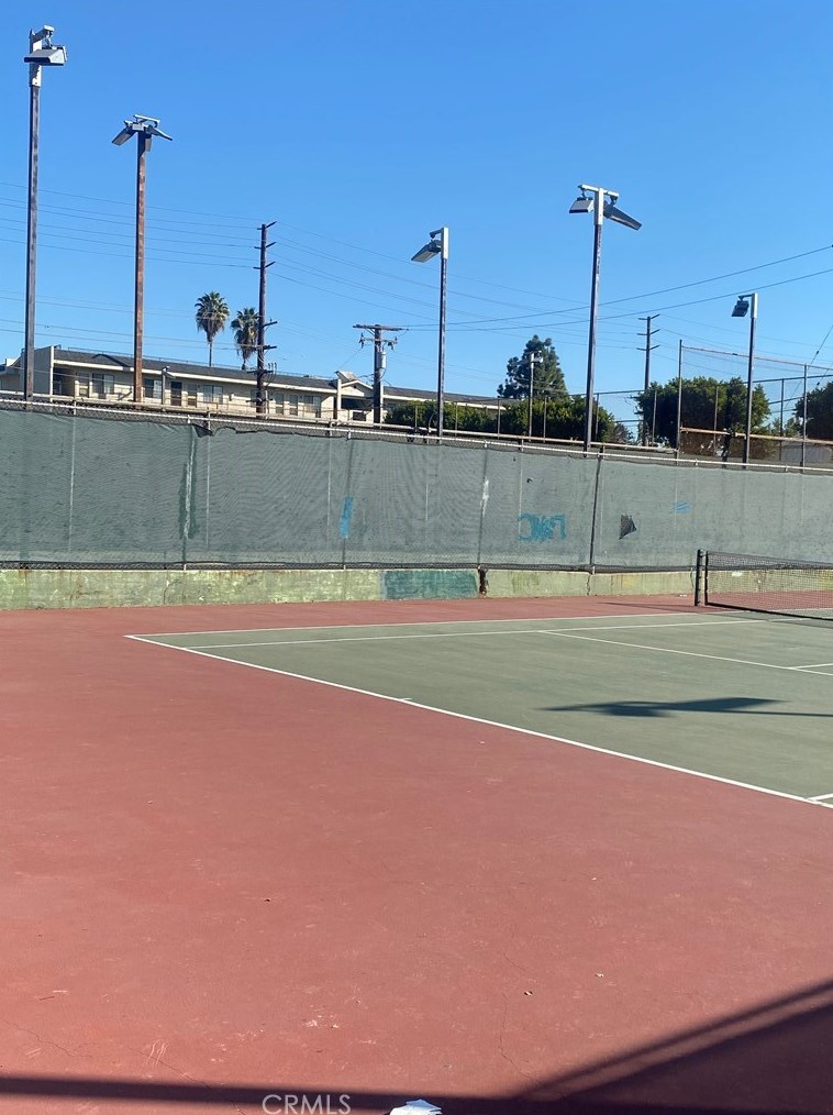 2212 Larch St, Alhambra CA 91801-1722 exterior