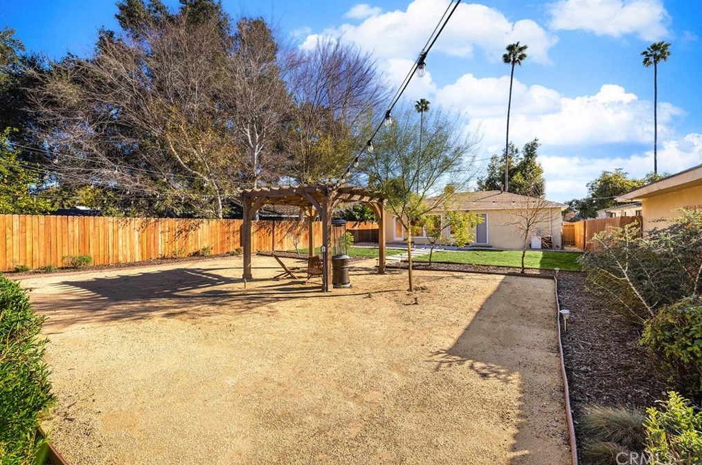 265 Montana St, Pasadena CA  91103-1434 exterior