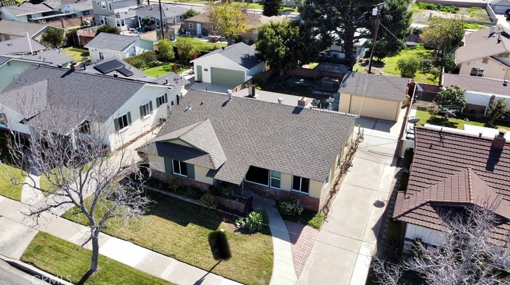 1402 E Madison Ave, Orange, CA 92867