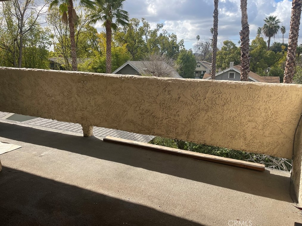 125 Allen Ave, Pasadena CA  91106-2228 exterior