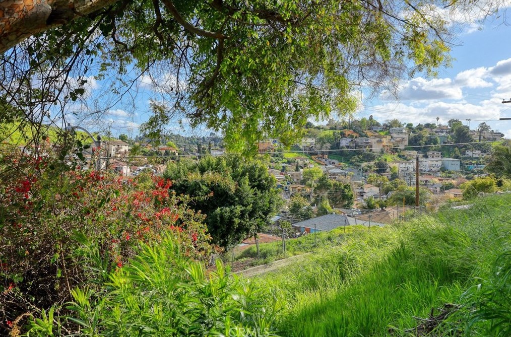 2838 Chadwick Cir, Los Angeles CA  90032-2728 exterior