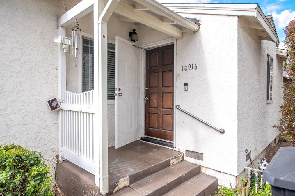 10916 Montecito Dr, El Monte, CA 91731-2024