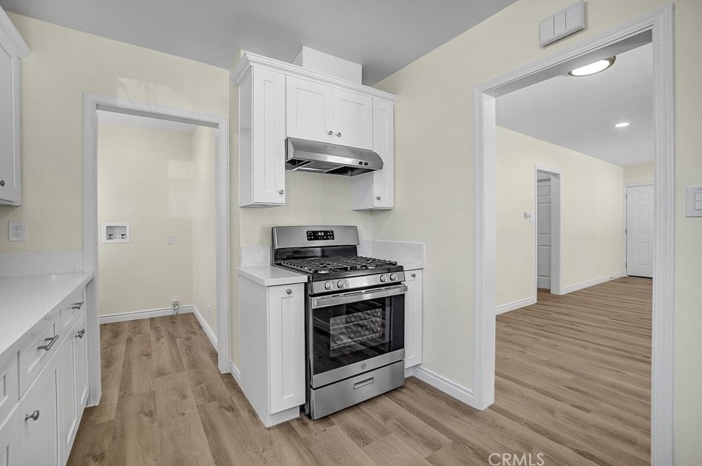 10327 Telfair Ave, Los Angeles CA  91331-3154 exterior
