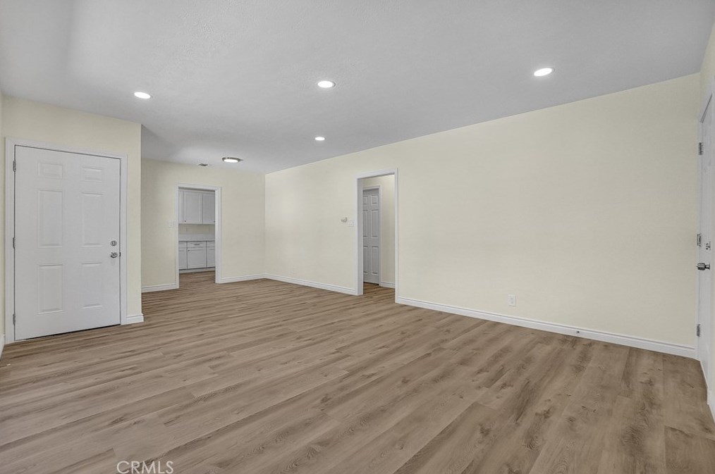 10327 Telfair Ave, Los Angeles CA  91331-3154 exterior