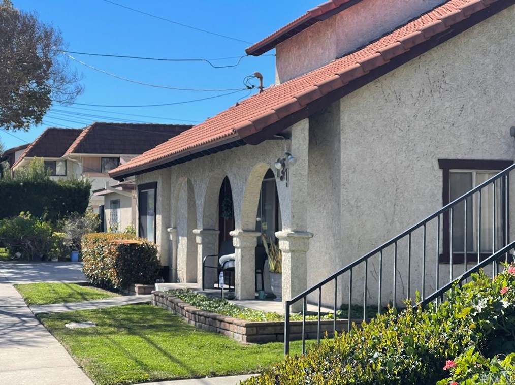 131 Chandler Ave, Monterey Park, CA 91754-2735