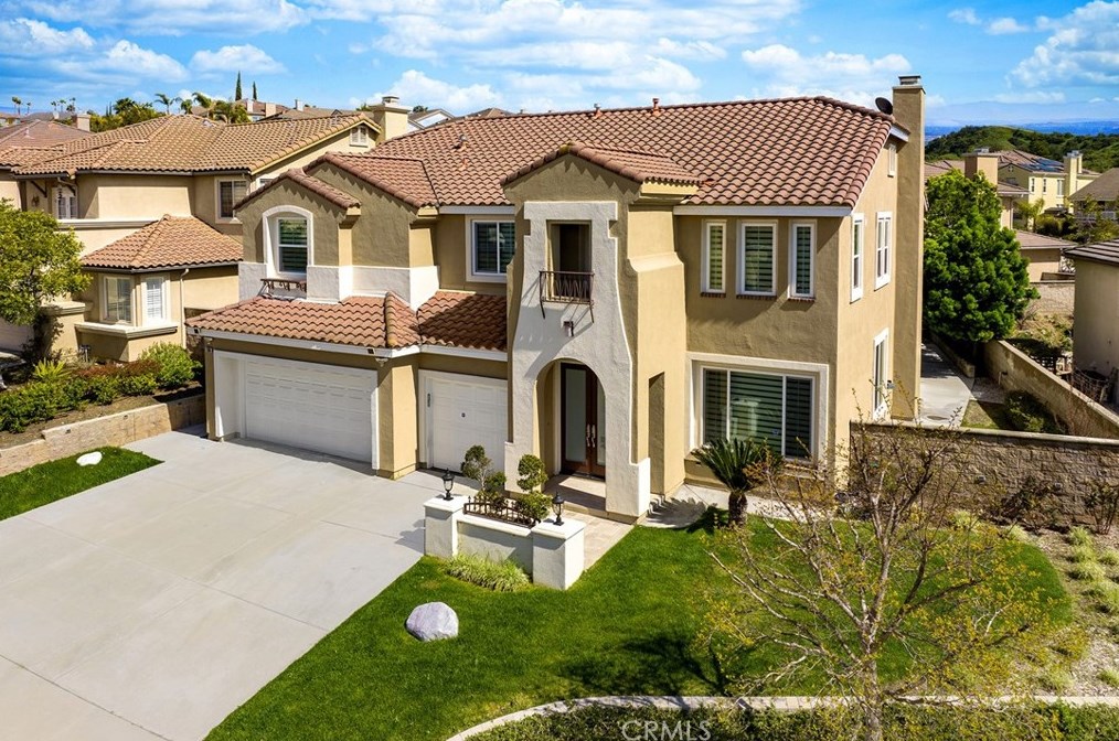 760 Crestview Dr, Pomona, CA 91765-6104