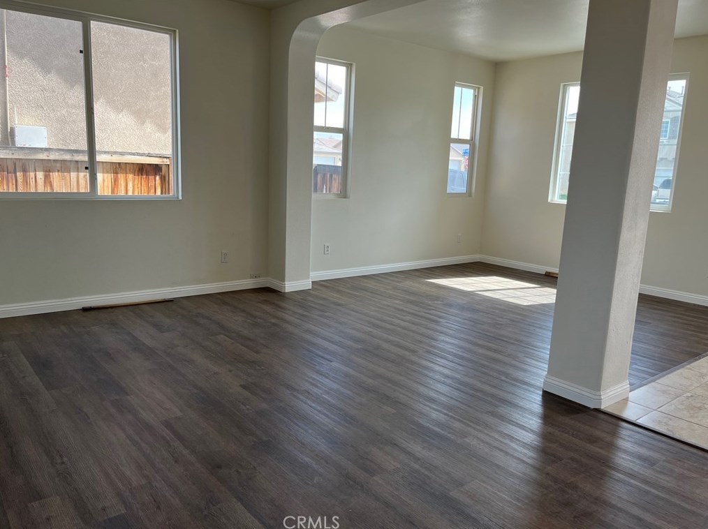 11818 Indian Hills Ln, Victorville, CA 92392