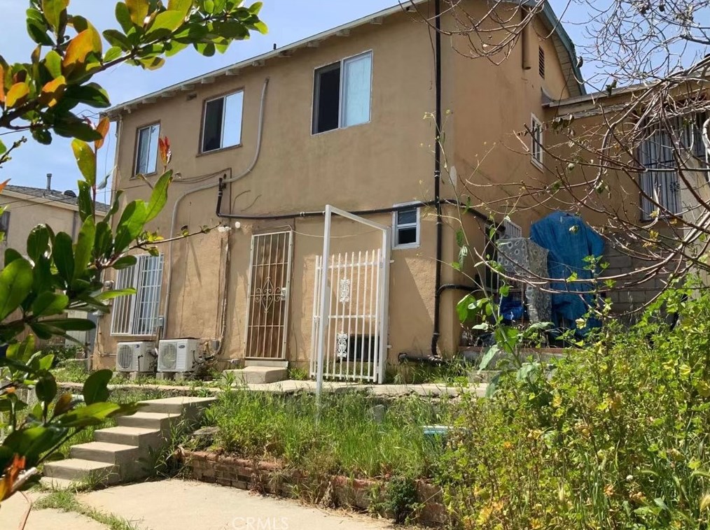 1882 Heidleman Rd, Los Angeles, CA 90032-4120