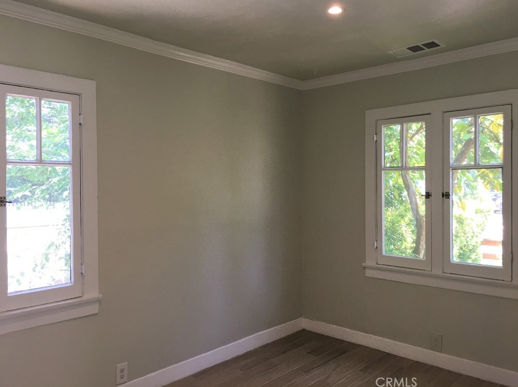 757 El Molino Ave, Pasadena CA 91106-3825 exterior