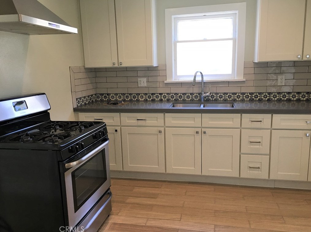 757 El Molino Ave, Pasadena CA 91106-3825 exterior